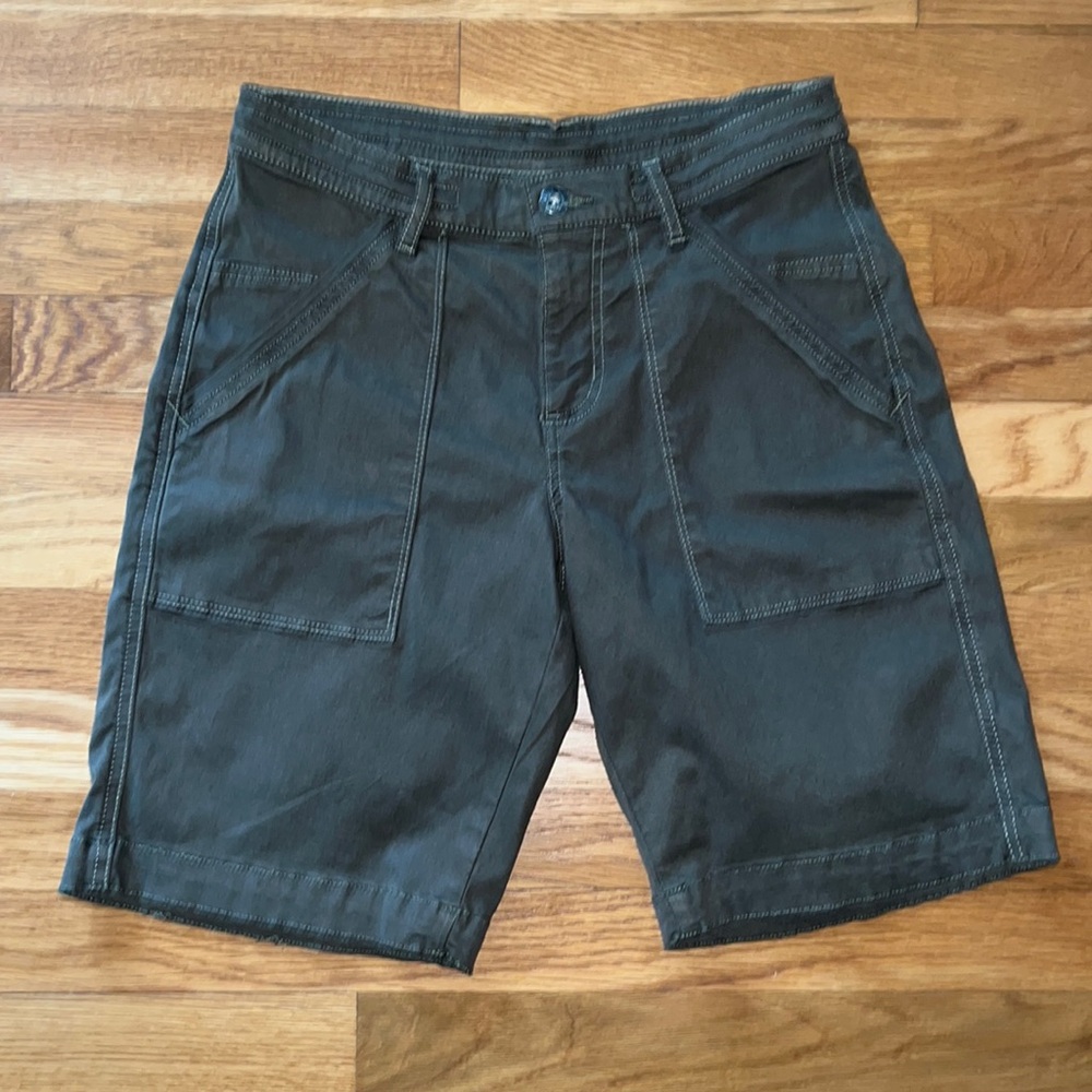 Kuhl Women’s Kultivatr Shorts Olive Green Size 2